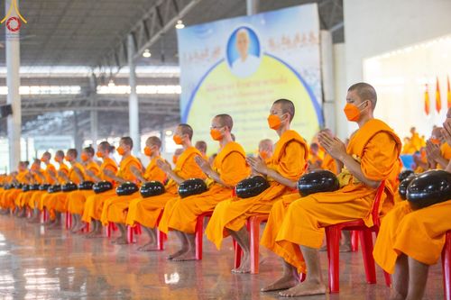 ภาพ No.126481:พิธีตักบาตร ในวันอาทิตย์ต้นเดือนที่ 3 มีนาคม พ.ศ. 2567 ณ บ้านแก้วเรือนทองคุณยายฯ วัดพระธรรมกาย