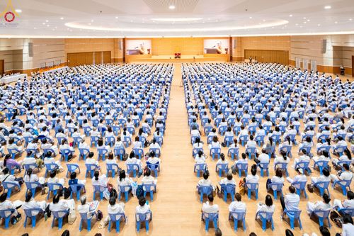 ภาพ No.90362:งานสัมมนา ผู้นำบุญยอดกัลยาณมิตร 77 จังหวัดทั่วไทย โครงการกฐินสามัคคีทั่วไทย 5,000 วัด พุทธศักราช 2566 และโครงการอุปสมบท 3,000 รูป บูชาธรรมมหาปูชนียาจารย์ ระหว่าง วันที่ 6 - 8 ตุลาคม พ.ศ. 2566 ณ จ.นครราชสีมา