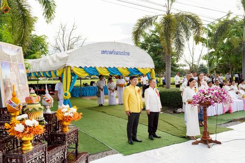 ภาพ No.229816:วันพฤหัสบดีที่ 26 มิถุนายน พ.ศ. 2568 พิธีตักบาตรพระ 1,165 รูป ฉลองก่อตั้งเมืองวานรนิวาส ครบรอบ 164 ปี ณ ถนนวานรนิวาส-อากาศอำนวย อ.วานรนิวาส จ.สกลนคร