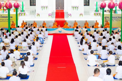 ภาพ No.223705:วันอาทิตย์ที่ 11 พฤษภาคม พ.ศ. 2568 พิธีอุปสมบทสามเณรเปรียญธรรมอุปสมบทอุทิศชีวิต 9 รูป อุบาสก 1 ท่าน ณ อุโบสถพระไตรปิฏกวัดพระธรรมกาย