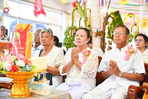 ภาพ No.182899:พิธีทอดกฐิน ณ วัดเทพประทาน อ.ท่าตะเกียบ จ.ฉะเชิงเทรา ในโครงการทอดกฐินสามัคคีทั่วไทย 30,000 วัด บูชาธรรม 80 ปี หลวงพ่อธัมมชโย โดยคณะศิษยานุศิษย์วัดพระธรรมกาย วันที่ 9 พฤศจิกายน พ.ศ. 2567