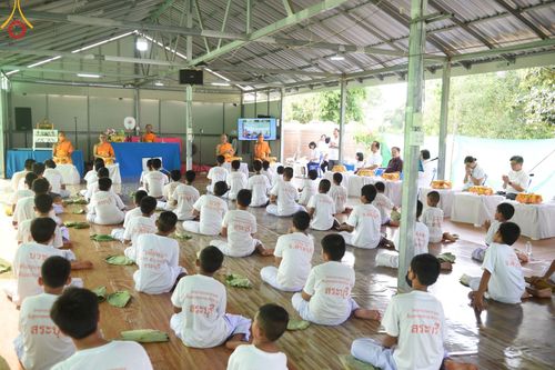 ภาพ No.133179:พิธีตัดปอยผม ธรรมทายาท โครงการสามเณรฟื้นฟูพระพุทธศาสนาทั่วไทย ณ ศูนย์ปฏิบัติธรรมวิหารแดง ตำบลเจริญธรรม อำเภอวิหารแดง จ.สระบุรี  วันที่ 31  มีนาคม พ.ศ. 2567
