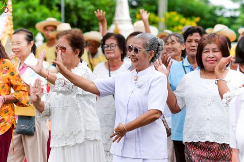 ภาพ No.255900:วันที่ 15 ตุลาคม พ.ศ. 2568 พิธีทอดกฐินสามัคคีทั่วไทย 30,000 วัด โดยคณะศิษยานุศิษย์ บูชาธรรม 81 ปี หลวงพ่อธัมมชโย ณ วัดราษฎร์สามัคคี ต.วังหมัน อ.วัดสิงห์ จ.ชัยนาท