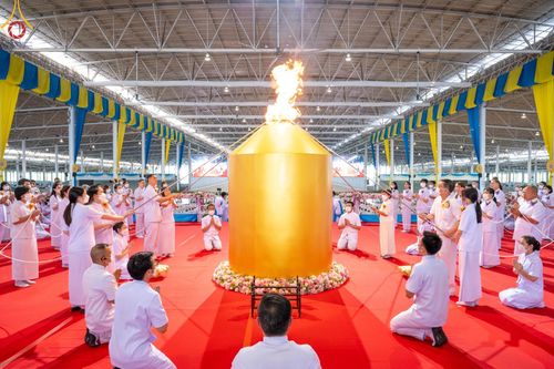 ภาพ No.91291:พิธีปฏิบัติธรรม และพิธีจุดเทียนใจ ไฟนิรันดร์ อนันตชัย วันอาทิตย์ที่ 22 ตุลาคม พ.ศ. 2566 ณ สภาธรรมกายสากล วัดพระธรรมกาย