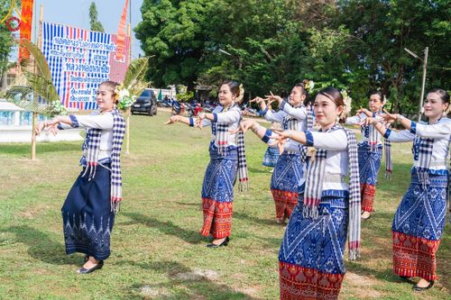 ภาพ No.179151:พิธีทอดกฐิน ณ วัดปราโมทย์อันธวัน อ.เมือง จ.นครพนม ในโครงการกฐินสามัคคีทั่วไทย 30,000 วัด บูชาธรรม 80 ปี หลวงพ่อธัมมชโย โดยคณะศิษยานุศิษย์วัดพระธรรมกาย วันที่ 23 ตุลาคม พ.ศ. 2567