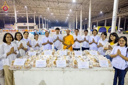 ภาพ No.120574:พิธีถวายภัตตาหารเป็นสังฆทาน แด่คณะพระธรรมยาตรา ปีที่ 12 วันที่ 29 มกราคม พ.ศ. 2567 ณ สภาธรรมกายสากล วัดพระธรรมกาย