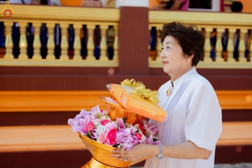 ภาพ No.92909:พิธีทอดกฐินสามัคคีทั่วไทย 5,000 วัด โดยคณะศิษยานุศิษย์วัดพระธรรมกาย  น้อมบูชาธรรม 79 ปี หลวงพ่อธัมมชโย  ณ วัดเตาปูน จ.ชลบุรี วันที่ 8 พฤศจิกายน พ.ศ. 2566