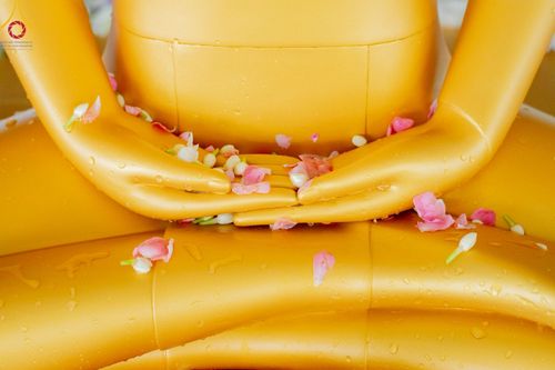 ภาพ No.217483:วันจันทร์ที่ 14 เมษายน พ.ศ. 2568 กิจกรรมสรงน่ำพระ สั่งสมบุญเนื่องในเทศกาลสงกรานต์ 14-16 เมษายน พ.ศ.2568 เวลา 06:00-13:00 น. ณ หอฉันคุณยายอาจารย์ฯ วัดพระธรรมกาย