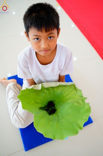 ภาพ No.134808:พิธีตัดปอยผม พิธีขอขมารับผ้าไตร พิธีบรรพชา และพิธีถวายบาตร ในโครงการบรรพชาสามเณร ฟื้นฟูพระพุทธศาสนาทั่วไทย  ณ ศูนย์ปฏิบัติธรรมและศูนย์อบรมเยาวชนเพชรบุรี ต.ท่าแลง อ.ท่ายาง จ.เพชรบุรี