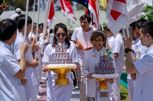ภาพ No.99532:งานบุญพิธีทอดกฐินสามัคคี มหากาลทาน วัดพระธรรมกายซิดนีย์ เพื่อขยายอาคารปฏิบัติธรรม คุณยายอาจารย์มหารัตนอุบาสิกาจันทร์ ขนนกยูง วันที่ 12 พฤศจิกายน พ.ศ. 2566