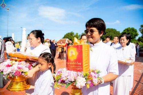 ภาพ No.258871:วันที่ 19 ตุลาคม พ.ศ. 2568 พิธีทอดกฐินสามัคคีทั่วไทย 30,000 วัด โดยคณะศิษยานุศิษย์ บูชาธรรม 81 ปี หลวงพ่อธัมมชโย ณ วัดเมตารางค์ อ.สามโคก จ.ปทุมธานี