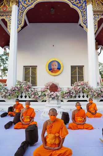 ภาพ No.113720:พระธรรมยาตราร่วมปฏิบัติธรรม และถ่ายภาพหมู่ประวัติศาสตร์ ปีที่ 12  วันที่ 16 มกราคม พ.ศ. 2567  ณ วัดโบสถ์บน จ.นนทบุรี