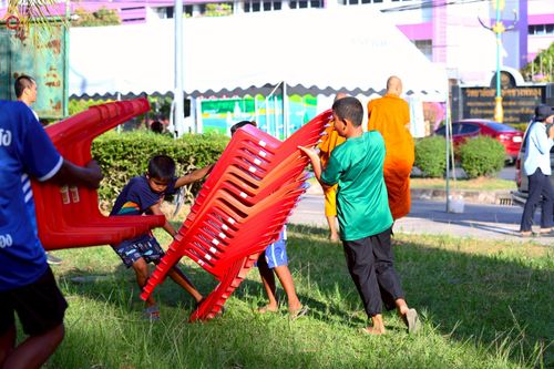 ภาพ No.236770:วันที่ 26-27 กรกฎาคม พ.ศ. 2568 ภาพการเตรียมงาน - เก็บงาน มหาสังฆทานครั้งยิ่งใหญ่ ตักบาตรพระ 1,000 รูป ทำบุญเมืองพัทลุง