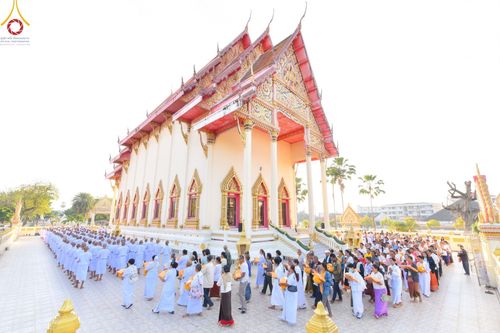 ภาพ No.184481:พิธีขอขมา มอบบาตรผ้าไตร บรรพชา อุปสมบท  ในโครงการอุปสมบทบูชาธรรมมหาปูชนียาจารย์ ณ วัดกลางพระอารามหลวง อ.เมืองบุรีรัมย์ จ.บุรีรัมย์ วันศุกร์ที่ 6 ธันวาคม พ.ศ. 2567