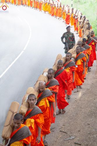 ภาพ No.140649:PhotoStory มหาศรัทธา ธรรมยาตราศรีลังกา EP.4 โครงการสยาม-ลังกา ธรรมยาตรา ฉลองเทศกาลวิสาขบูชาแห่งชาติ ศรีลังกา  บูชาธรรม 80 ปีหลวงพ่อธัมมชโย เส้นทางจาก เมืองดัมบูลลา ไปยัง เมืองมาตะเล  ตั้งแต่วันที่ 17-20 พฤษภาคม พ.ศ. 2567