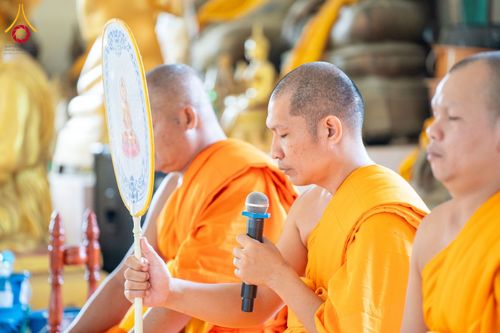 ภาพ No.183502:พิธีทอดกฐิน ณ วัดกุฏีดาว จ.เพชรบูรณ์ ในโครงการทอดกฐินสามัคคีทั่วไทย 30,000 วัด บูชาธรรม 80 ปี หลวงพ่อธัมมชโย โดยคณะศิษยานุศิษย์วัดพระธรรมกาย วันที่ 27 ตุลาคม พ.ศ. 2567