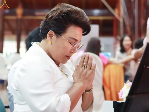 ภาพ No.164953:พิธีทอดกฐิน ณ วัดสัปรสเทศ อ.ศรีประจันต์ จ.สุพรรณบุรี  ในโครงการกฐินสามัคคีทั่วไทย 30,000 วัด บูชาธรรม 80 ปี หลวงพ่อธัมมชโย โดยคณะศิษยานุศิษย์วัดพระธรรมกาย วันที่ 20 ตุลาคม พ.ศ. 2567