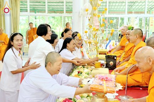 ภาพ No.182693:พิธีทอดกฐิน ณ ธุดงคสถานทรงธรรมกำแพงเพชร ในโครงการทอดกฐินสามัคคีทั่วไทย 30,000 วัด บูชาธรรม 80 ปี หลวงพ่อธัมมชโย โดยคณะศิษยานุศิษย์วัดพระธรรมกาย วันที่ 25 ตุลาคม พ.ศ. 2567