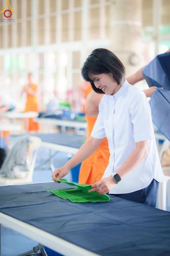 ภาพ No.218232:วันที่ 12-18 เมษายน พ.ศ. 2568 พระภิกษุและเจ้าหน้าที่อาสาสมัคร เตรียมพื้นที่ต้อนรับพักค้างพระสังฆาธิการ เนื่องในงานวันคุ้มครองโลก 22 เมษายน พ.ศ. 2568