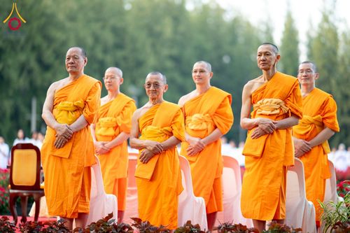 ภาพ No.185431:กิจกรรมเก็บดอกแพงรวย วันอาทิตย์ที่ 22 ธันวาคม พ.ศ. 2567 ณ ทุ่งสวรรค์ ตะวันฉาย วัดพระธรรมกาย