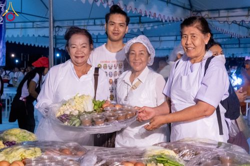 ภาพ No.118686:พิธีถวายภัตตาหารเป็นสังฆทาน แด่คณะพระธรรมยาตรา วันที่ 25 มกราคม พ.ศ. 2567 ณ อนุสรณ์สถานบางนางแท่น จ.นครปฐม