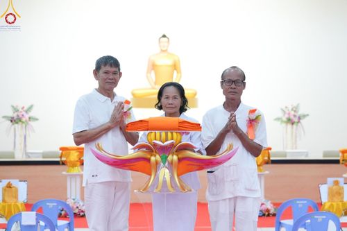 ภาพ No.163449:โครงการกฐินสามัคคีทั่วไทย 30,000 วัด บูชาธรรม 80 ปี หลวงพ่อธัมมชโย โดย คณะศิษยานุศิษย์วัดพระธรรมกาย ณ ศูนย์ปฎิบัติธรรมตราด วันที่ 19 ตุลาคม พ.ศ. 2567