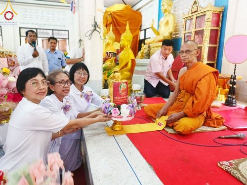 ภาพ No.172649:พิธีทอดกฐิน ณ วัดสวรรค์นิมิต จ.ฉะเชิงเทรา ในโครงการกฐินสามัคคีทั่วไทย 30,000 วัด บูชาธรรม 80 ปี หลวงพ่อธัมมชโย โดยคณะศิษยานุศิษย์วัดพระธรรมกาย วันที่ 27 ตุลาคม พ.ศ. 2567