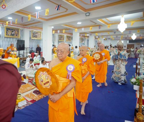 ภาพ No.261437:วันที่ 26 ตุลาคม พ.ศ. 2568 พิธีทอดกฐินสามัคคีไทย-เมียนมา บูชาธรรมอายุวัฒนมงคล 81 ปี หลวงพ่อธมฺมชโย ณ วัดมินจาวน์ ประเทศสาธารณรัฐแห่งสหภาพเมียนมา 