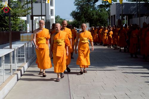 ภาพ No.233110:วันที่ 11 กรกฏาคม พ.ศ. 2568 พิธีอธิษฐานพรรษา ของคณะสงฆ์ ณ โบสถ์พระไตรปิฎก วัดพระธรรมกาย ต.คลองสาม อ.คลองหลวง จ.ปทุมธานี