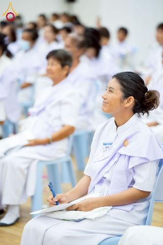 ภาพ No.224179:วันที่ 3-5 พฤษภาคม พ.ศ. 2568  กิจวัตร-กิจกรรมโครงการปฏิบัติธรรมอบรมศีลธรรม “บวชอุบาสิกาแก้ว” ถวายเป็นพระราชกุศล แด่พระบาทสมเด็จพระเจ้าอยู่หัว เนื่องในโอกาสมหามงคล “วันฉัตรมงคล” ณ วัดพระธรรมกาย อ.คลองหลวง จ.ปทุมธานี