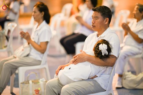 ภาพ No.170396:พิธีฉลองชัยสวดมนต์บทธัมมจักกัปปวัตตนสูตร ครบ 6,881,000,000 จบ ณ มหารัตนวิหารคด วัดพระธรรมกาย วันศุกร์ที่ 15 พฤศจิกายน พ.ศ. 2567 (วันเพ็ญ 15 ค่ำ เดือน 12)