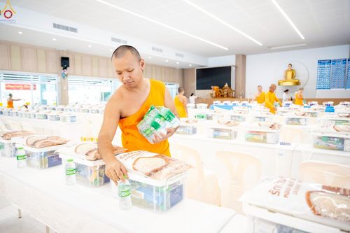 ภาพ No.245135:วันเสาร์ที่ 13 กันยายน พ.ศ. 2568 พิธีถวายสังฆทานแด่คณะสงฆ์ 323 วัด ปีที่ 21 ครั้งที่ 181 พิธีมอบกองทุนหนุนแรงใจช่วยครูใต้ ปีที่ 18 ครั้งทึ่ 144 และพิธีทำบุญอุทิศส่วนกุศลให้ผู้วายชนม์ ณ ศูนย์ปฏิบัติธรรมภาคใต้ จ.สงขลา