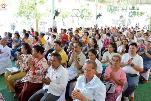 ภาพ No.253265:วันที่ 12 ตุลาคม พ.ศ. 2568 พิธีทอดกฐินสามัคคีทั่วไทย 30,000 วัด โดยคณะศิษยานุศิษย์ บูชาธรรม 81 ปี หลวงพ่อธัมมชโย ณ วัดชลธีพฤกษาราม ต.ปากตะโก อ.ทุ่งตะโก จ.ชุมพร