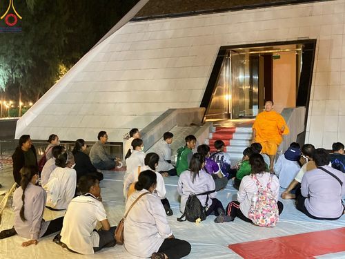 ภาพ No.108227:V.5 ทุ่มพลัง การเตรียมงาน เก็บงาน การรับบุญของเจ้าหน้าที่หน่วยงานต่างๆ เพื่อโครงการธรรมยาตรา กตัญญูบูชามหาปูชนียาจารย์ พระมงคลเทพมุนี (สด จนฺทสโร) พระผู้ปราบมาร อนุสรณ์สถาน 7 แห่ง ปีที่ 12 ระหว่างวันที่ 2 - 31 มกราคม พ.ศ. 2567