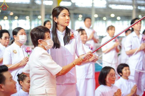 ภาพ No.151411:พิธีจุดเทียนใจ ไฟนิรันดร์ อนันตชัย ณ สภาธรรมกายสากล วัดพระธรรมกาย วันอาทิตย์ต้นเดือนที่ 1 กันยายน พ.ศ. 2567