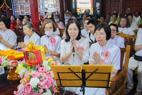 ภาพ No.172624:พิธีทอดกฐิน ณ วัดเฟื้อสุธรรม จ.เพชรบุรี ในโครงการกฐินสามัคคีทั่วไทย 30,000 วัด บูชาธรรม 80 ปี หลวงพ่อธัมมชโย โดยคณะศิษยานุศิษย์วัดพระธรรมกาย วันที่ 27 ตุลาคม พ.ศ. 2567