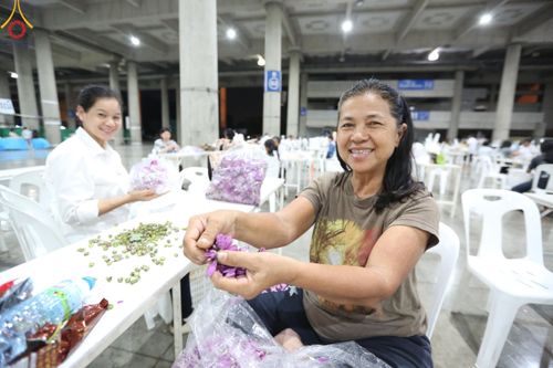 ภาพ No.127416:V.31 ทุ่มเทเพื่อบางกล่ำ การเตรียมงานของเจ้าหน้าที่หน่วยงานต่างๆ  เพื่องานธรรมยาตราอัญเชิญพระบรมสารีริกธาตุ ประดิษฐาน ณ มหารัตนเจดีย์สิริปทุมสวรรค์ (เจดีย์อริยพุทธะ 5 พระองค์) ณ ศูนย์ปฏิบัติธรรมภาคใต้ อ.บางกล่ำ จ.สงขลา ระหว่างวันที่ 9-10 มีนาคม พ.ศ. 2567