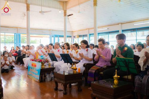 ภาพ No.178360:พิธีทอดกฐิน ณ วัดสระบัว แขวงรองเมือง เขตปทุมวัน กรุงเทพฯ ในโครงการทอดกฐินสามัคคีทั่วไทย 30,000 วัด บูชาธรรม 80 ปี หลวงพ่อธัมมชโย โดยคณะศิษยานุศิษย์วัดพระธรรมกาย วันที่ 10 พฤศจิกายน พ.ศ. 2567