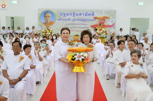 ภาพ No.258577:วันที่ 19 ตุลาคม พ.ศ. 2568 พิธีทอดกฐินสามัคคีทั่วไทย 30,000 วัด โดยคณะศิษยานุศิษย์ บูชาธรรม 81 ปี หลวงพ่อธัมมชโย ณ ศูนย์ปฎิบัติธรรมน้ำใสใจสว่าง  เขตบางกอกน้อย กรุงเทพมหานคร