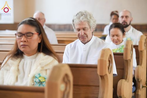 ภาพ No.172134:พิธีทอดกฐิน วัดพระธรรมกายสก็อตแลนด์ บูชาธรรม 80 ปี หลวงพ่อธัมมชโย โดยคณะศิษยานุศิษย์วัดพระธรรมกาย วันที่ 25 ตุลาคม พ.ศ. 2567