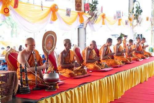 ภาพ No.182414:พิธีทอดกฐิน ณ วัดท่าชัยศรีสุทธาวาส อำเภอเมืองนครนายก จ.นครนายก ในโครงการทอดกฐินสามัคคีทั่วไทย 30,000 วัด บูชาธรรม 80 ปี หลวงพ่อธัมมชโย โดยคณะศิษยานุศิษย์วัดพระธรรมกาย วันที่ 9 พฤศจิกายน พ.ศ. 2567