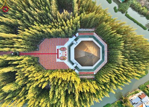 ภาพ No.107082:พิธีจุดประทีปถวายเป็นพุทธบูชา และบูชาธรรมมหาปูชนียาจารย์ ในโครงการธรรมยาตรากตัญญูบูชา มหาปูชนียาจารย์ พระมงคลเทพมุนี(สด จนฺทสโร) พระผู้ปราบมาร  อนุสรณ์สถาน 7 แห่ง ปีที่ 12  วันที่ 6 มกราคม พ.ศ. 2567 ณ อนุสรณ์สถานมหาวิหารพระมงคลเทพมุนี อ.สองพี่น้อง จ.สุพร