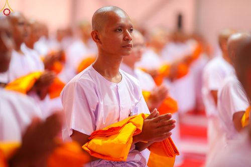 ภาพ No.103223:พิธีบรรพชา พิธีขอศีลและนิสัย ธรรมทายาทชาวอินโดนีเซียกว่า 1,000 คน ณ มหาเจดีย์บุโรพุทโธ ประเทศอินโดนีเซีย ในวันที่ 19 ธันวาคม พ.ศ. 2566