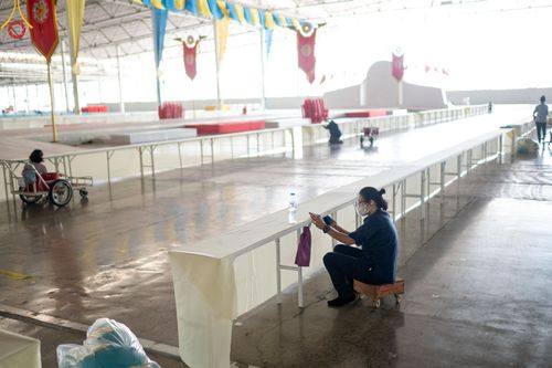 ภาพ No.60796:V.37 ยิ่งกว่าดี เพื่อ 80 ปีของพ่อ ภาพการเตรียมงานของหน่วยงานต่างๆ เพื่อพิธีฉลองอายุวัฒนมงคล 80 ปี หลวงพ่อธัมมชโย และรับถวายมหาสังฆทาน 10,000 กว่าวัดทั่วประเทศ ในวันคุ้มครองโลก วันจันทร์ที่ 22 เมษายน พ.ศ. 2567