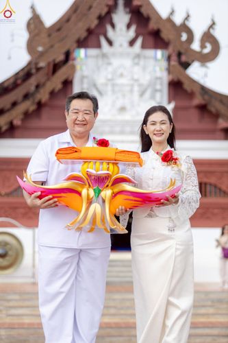 ภาพ No.260253:วันที่ 18 ตุลาคม พ.ศ. 2568 พิธีทอดกฐินสามัคคีทั่วไทย 30,000 วัด โดยคณะศิษยานุศิษย์ บูชาธรรม 81 ปี หลวงพ่อธัมมชโย ณ วัดกิ่วลม ต.บ่อหลวง อ.ฮอด จ.เชียงใหม่