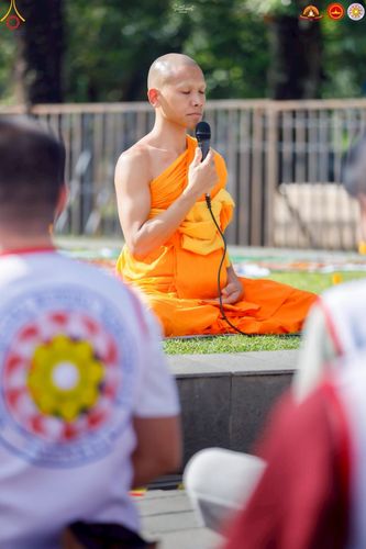 ภาพ No.224714:วันที่ 11 -12 พฤษภาคม พ.ศ. 2568 คณะพระอาจารย์ เจ้าหน้าที่ อาสาสมัคร นักศึกษา ทั้งชาวอินโดนีเซีย และชาวไทย ร่วมแรงร่วมใจ เตรียมงาน เก็บงาน ในวันวิสาขบูชา ณ พระมหาเจดีย์บรมพุทโธ ประเทศอินโดนีเซีย