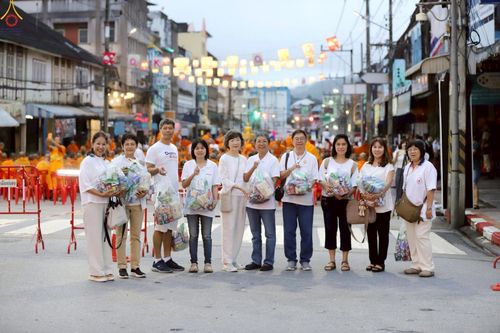 ภาพ No.245214:วันอาทิตย์ที่ 14 กันยายน พ.ศ. 2568 ตักบาตรพระ 555 รูป มหากุศล  น้อมถวายเป็นพุทธบูชา ณ หอนาฬิกาเบตง อ.เบตง จ.ยะลา