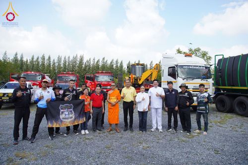 ภาพ No.159624:ฟื้นฟูเชียงราย! ปทุมธานีส่งเครื่องจักรกลสาธารณภัยลงพื้นที่อุทกภัยเร่งช่วยเหลือประชาชน วันที่ 29 กันยายน พ.ศ. 2567 ณ ลานจอดรถ P2 วัดพระธรรมกาย อ.คลองหลวง จ.ปทุมธานี