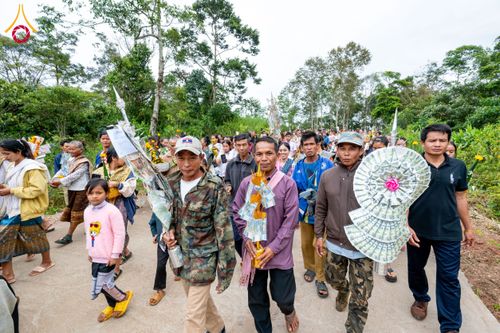 ภาพ No.173247:พิธีทอดกฐินต่างประเทศ ในนามหลวงพ่อธัมมชโย ณ วัดสิริวิเวก เพื่อถวายที่ดินส่วนขยาย 200 ไร่ แขวงจำปาสัก สปป. ลาว วันพุธที่ 30 ตุลาคม พ.ศ. 2567