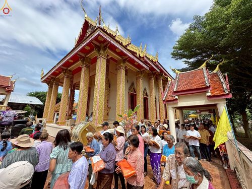 ภาพ No.267009:วันที่ 23 ตุลาคม พ.ศ. 2568 พิธีทอดกฐินสามัคคีทั่วไทย ณ วัดหนองมน อำเภอท่าวุ้ง จังหวัดลพบุรี โดยคณะศิษยานุศิษย์ บูชาธรรม 81 ปี หลวงพ่อธัมมชโย